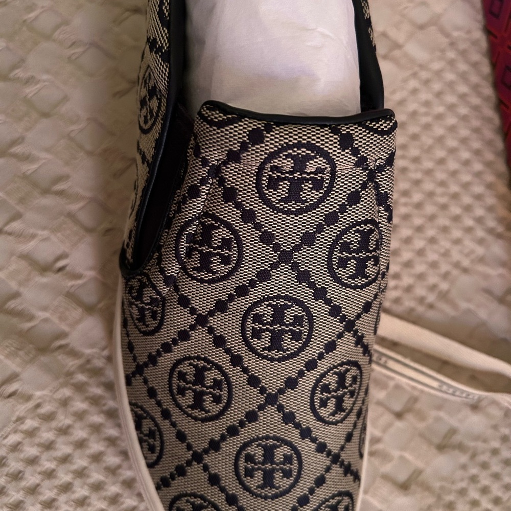 Tory Burch - Picture 6 of 6